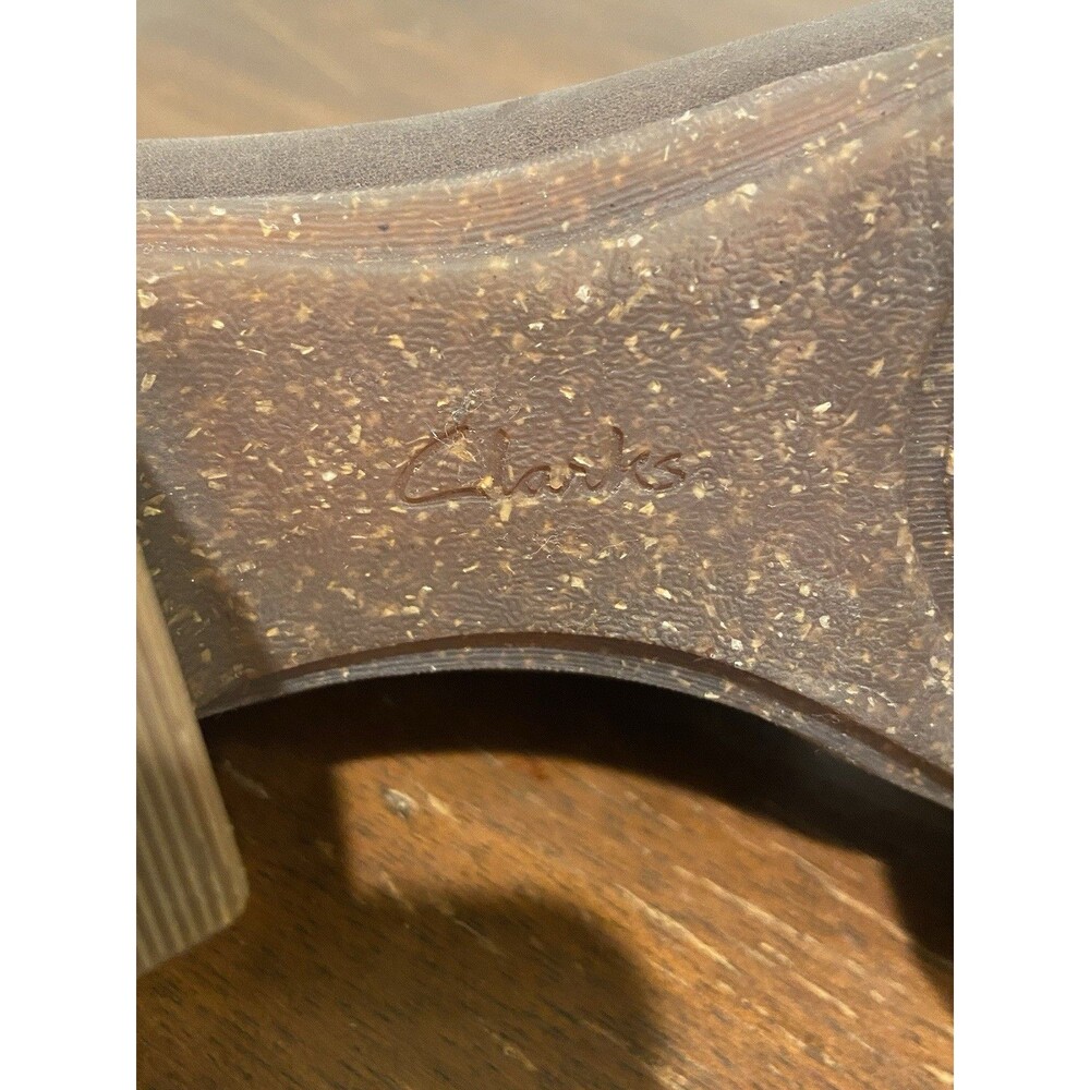 Clarks Brown Suede Lace-Up Ankle Bootie Women's US 7.5 UK 5 EU 38 Boots - Picture 9 of 11